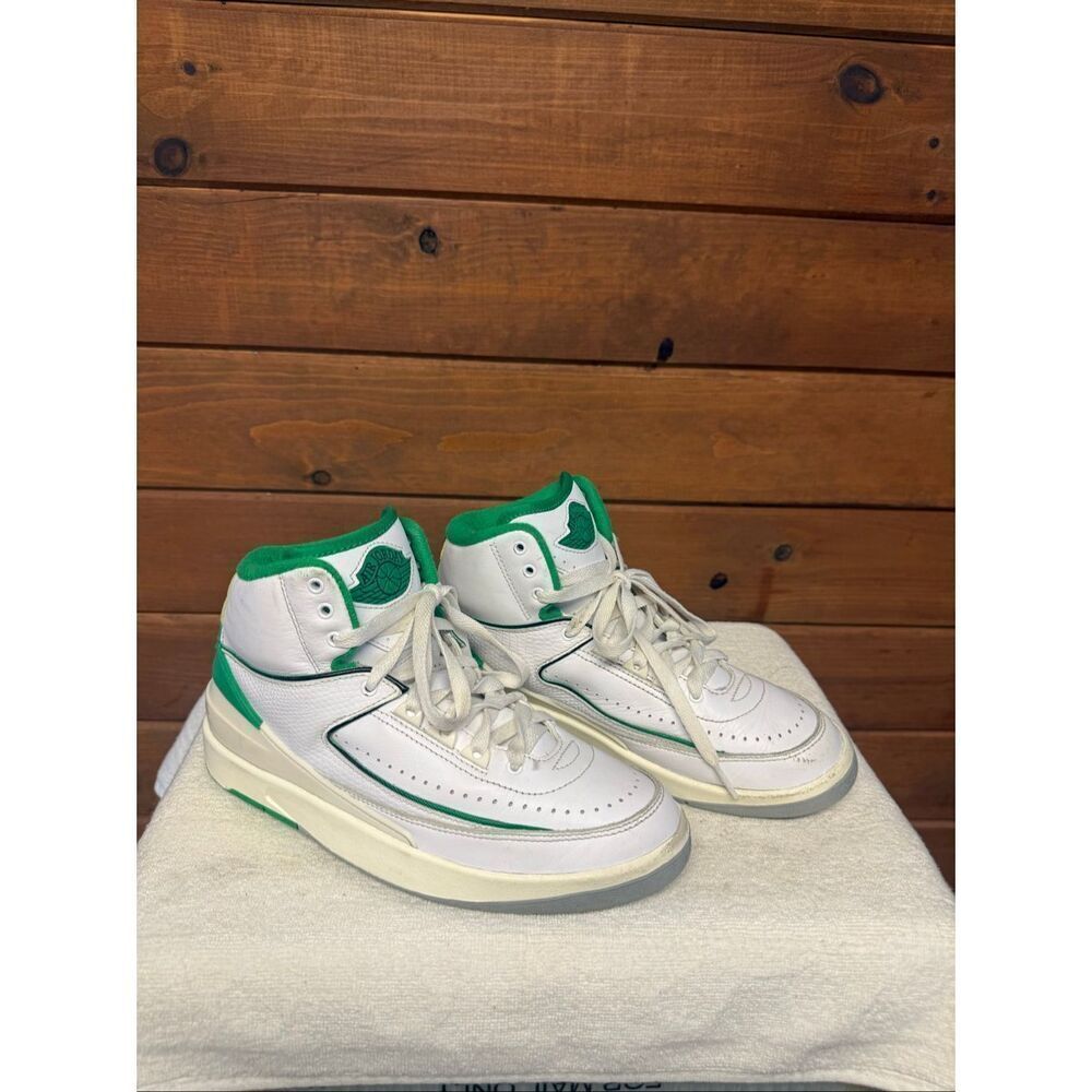 Nike Air Jordan 2 Retro "Lucky Green" sneakers Sz 6 Youth DQ8562-103
